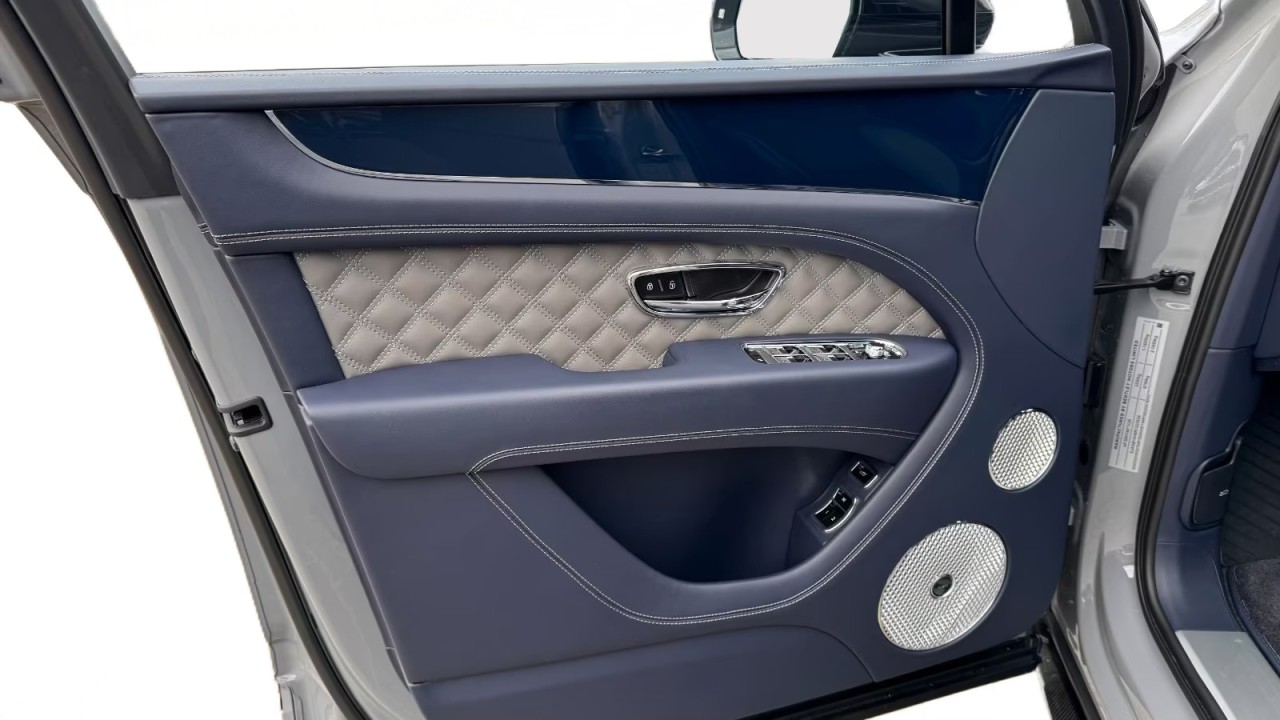 Bentley Bentayga S V8 - foto 24