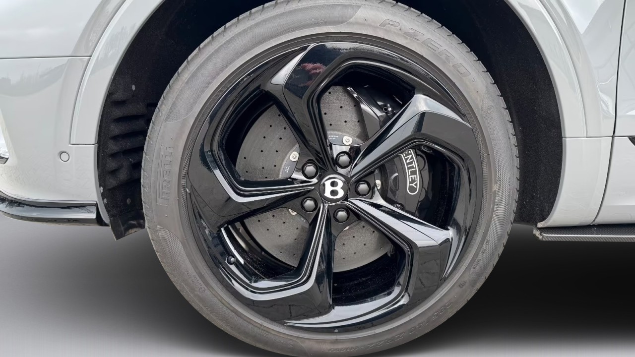 Bentley Bentayga S V8 - foto 40