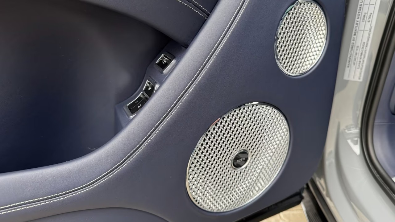 Bentley Bentayga S V8 - foto 27