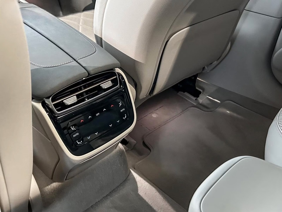 Mercedes-Benz EQS 580 4MATIC AMG - foto 15