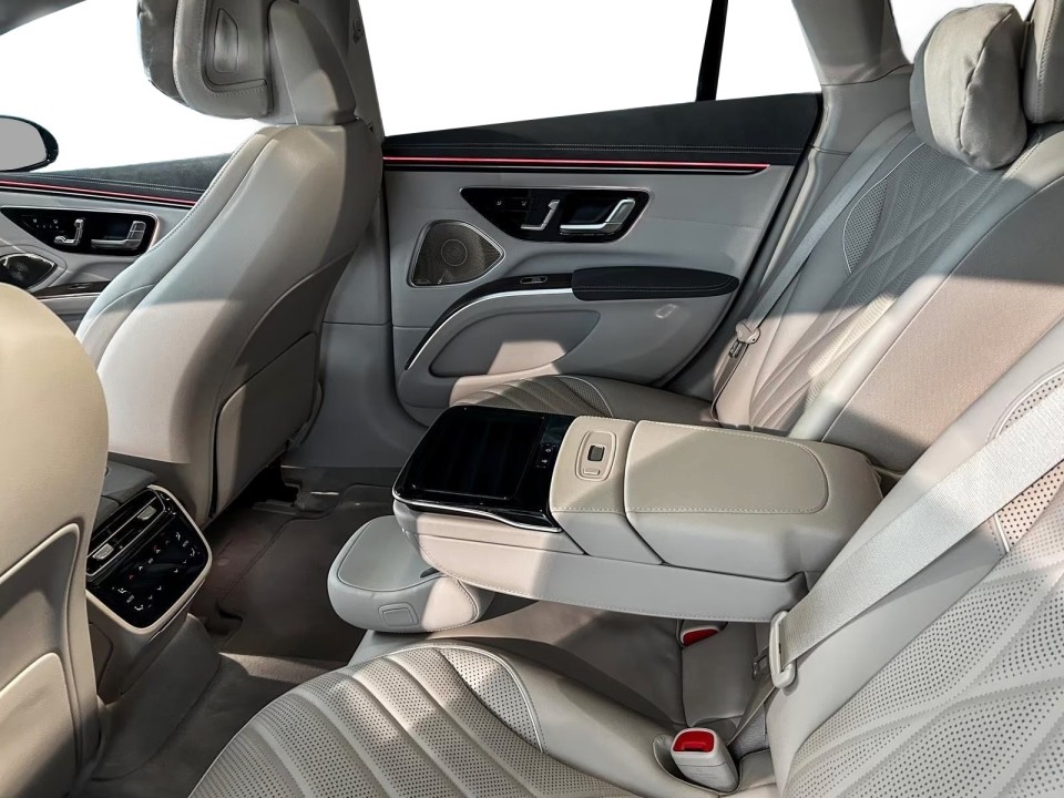 Mercedes-Benz EQS 580 4MATIC AMG - foto 13