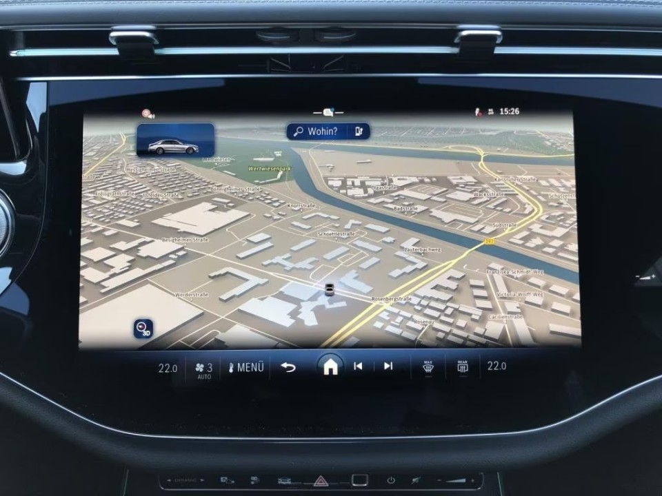 Mercedes-Benz E 300e 4MATIC AMG - foto 10