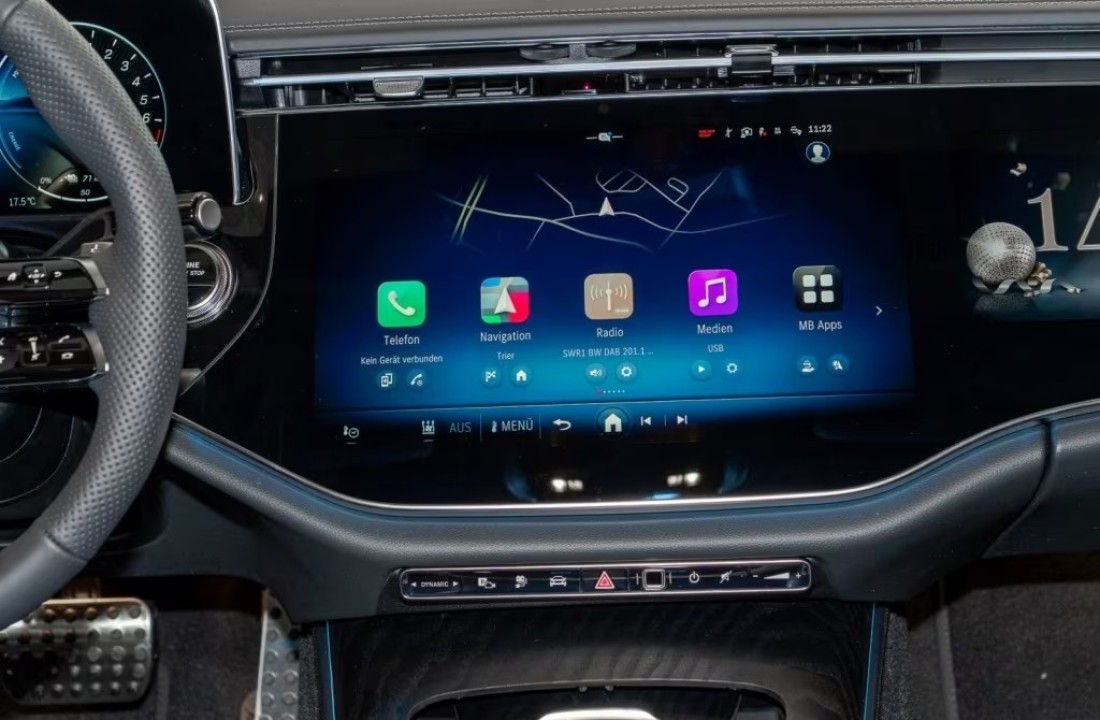 Mercedes-Benz E 300e AMG - foto 9