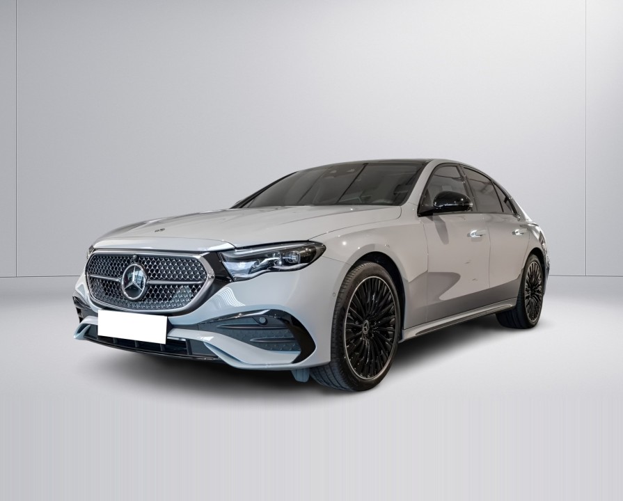 Mercedes-Benz E 300e AMG (4)