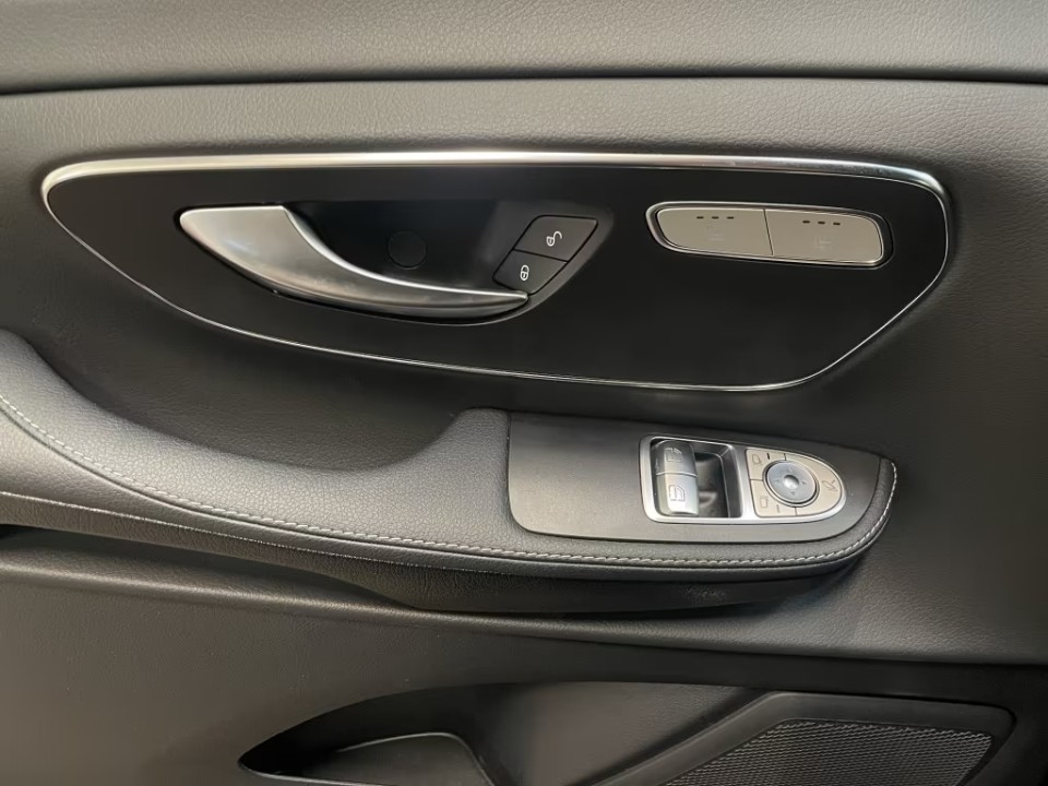 Mercedes-Benz V 250d 4MATIC - foto 12