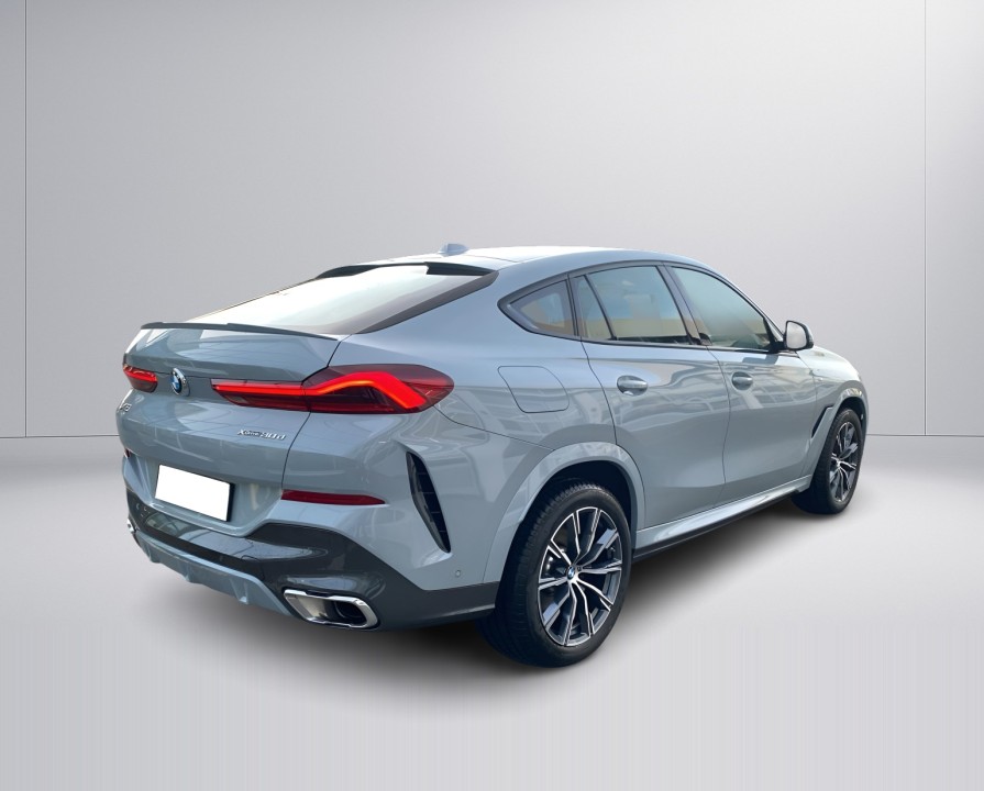 BMW X6 xDrive30d M-Sport (2)