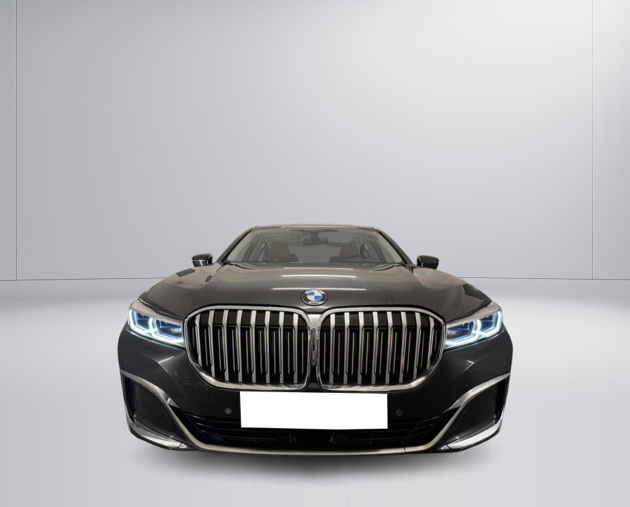 BMW Seria 7 xDrive740d - foto 6
