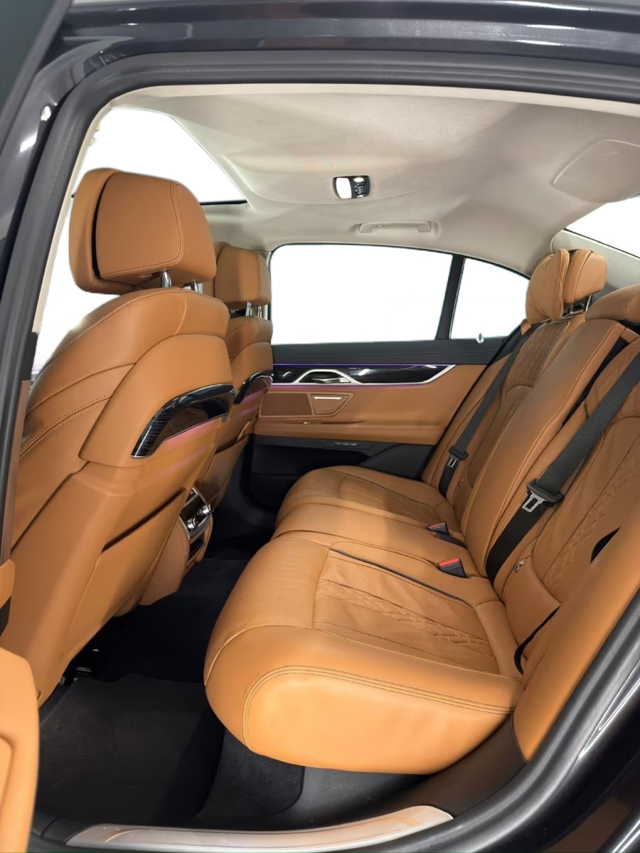 BMW Seria 7 xDrive740d - foto 12