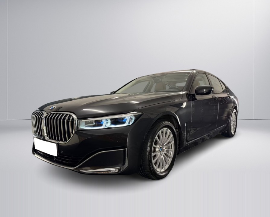 BMW Seria 7 xDrive740d (5)
