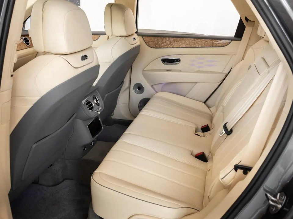 Bentley Bentayga Atelier Edition - foto 7