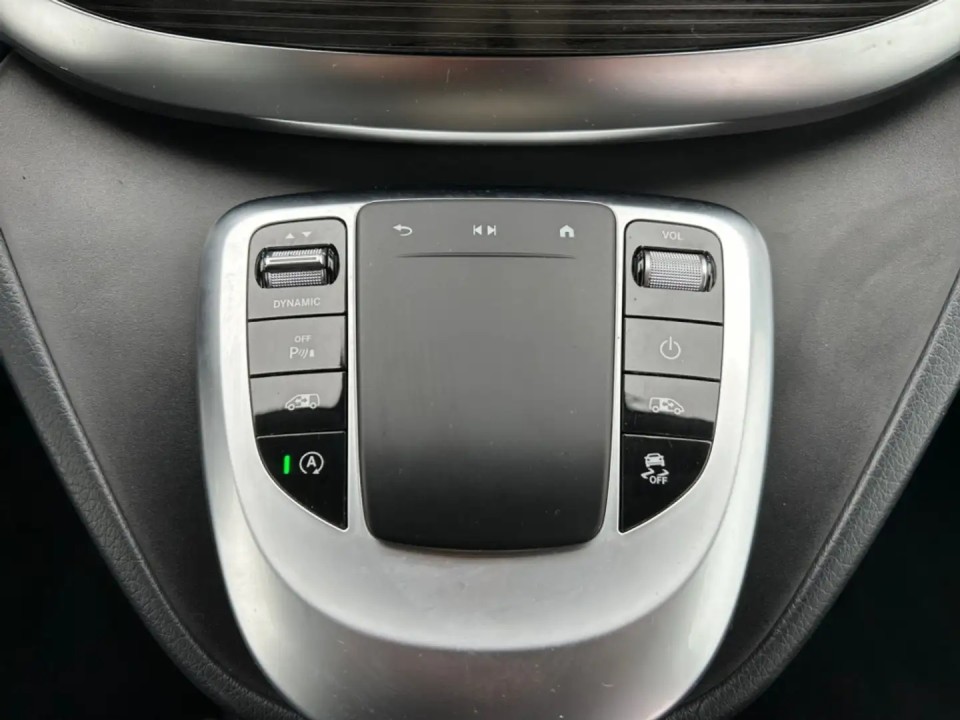 Mercedes-Benz V 300d 4MATIC - foto 9