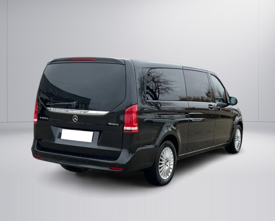 Mercedes-Benz V 300d 4MATIC (2)