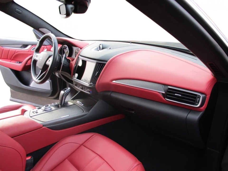 Maserati Levante Modena S Q4 - foto 11