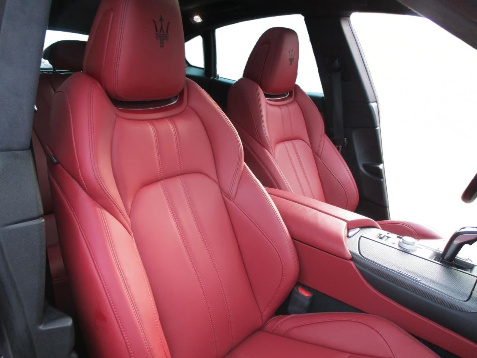 Maserati Levante Modena S Q4 - foto 12