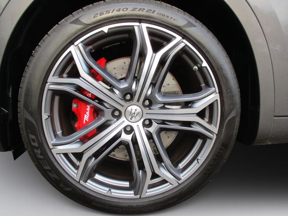 Maserati Levante Modena S Q4 - foto 16