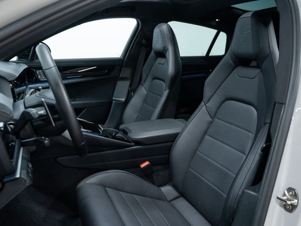 Porsche Panamera 4 E-Hybrid - foto 10