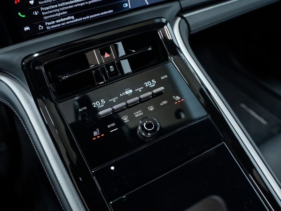 Porsche Panamera 4 E-Hybrid - foto 16