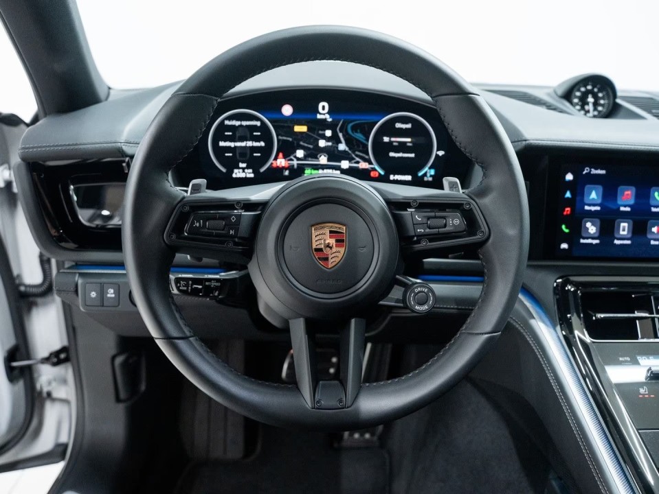 Porsche Panamera 4 E-Hybrid - foto 6