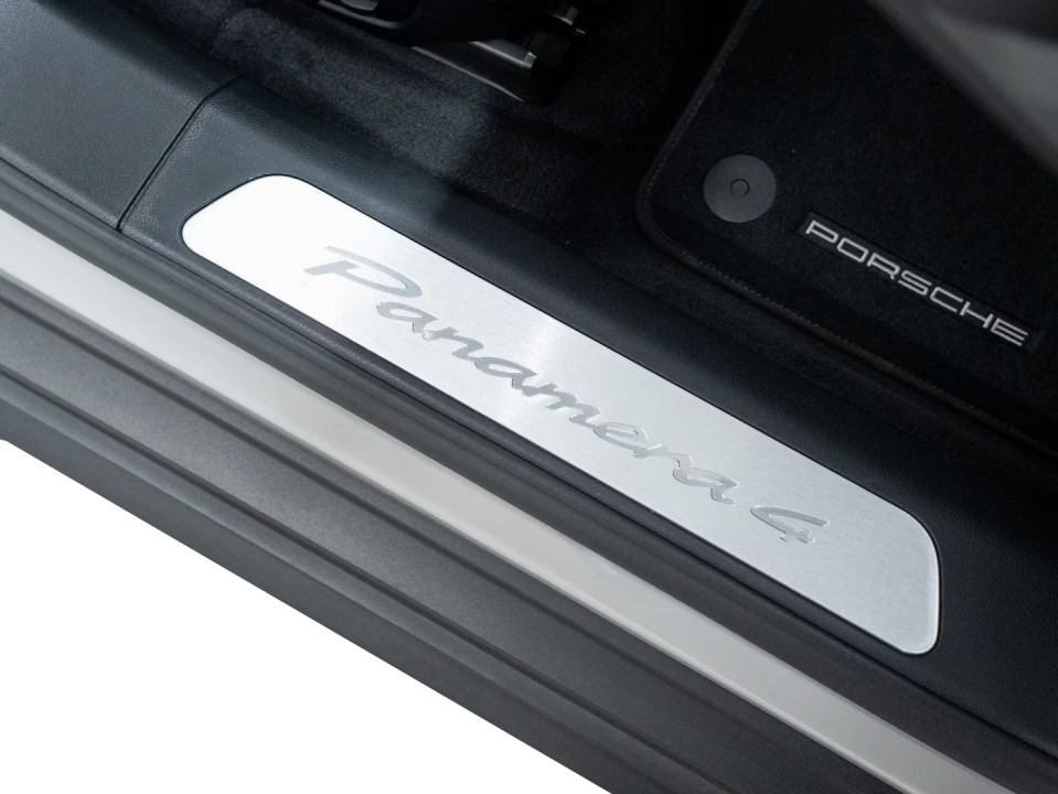 Porsche Panamera 4 E-Hybrid - foto 33