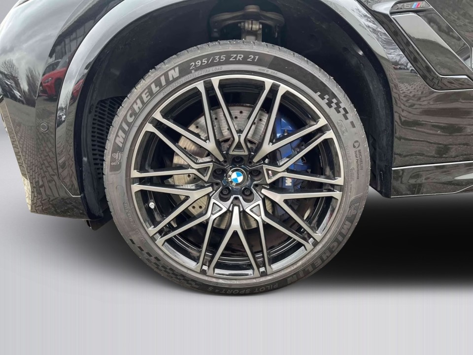 BMW X6 M Competition - foto 18
