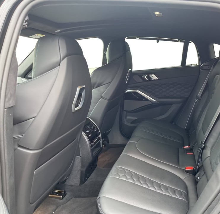 BMW X6 M Competition - foto 8