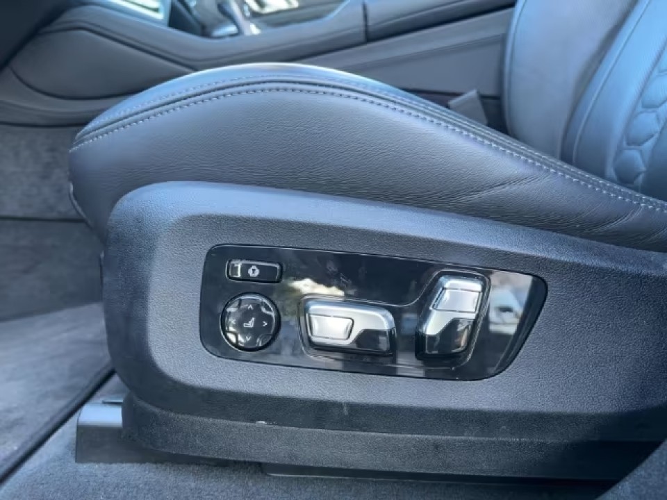 BMW X6 M Competition - foto 12