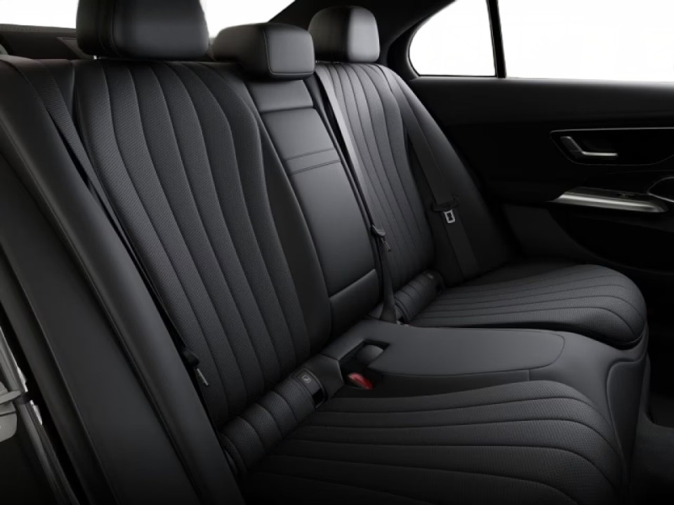 Mercedes-Benz E 220d 4MATIC Exclusive - foto 17