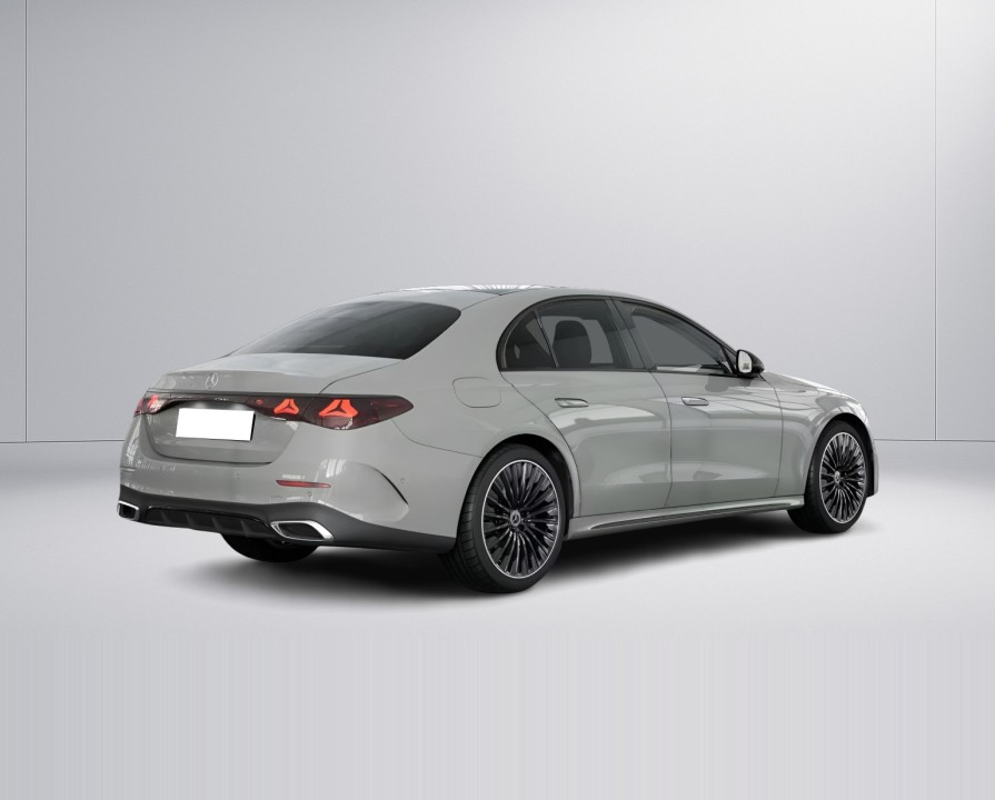 Mercedes-Benz E 220d 4MATIC AMG Line (3)
