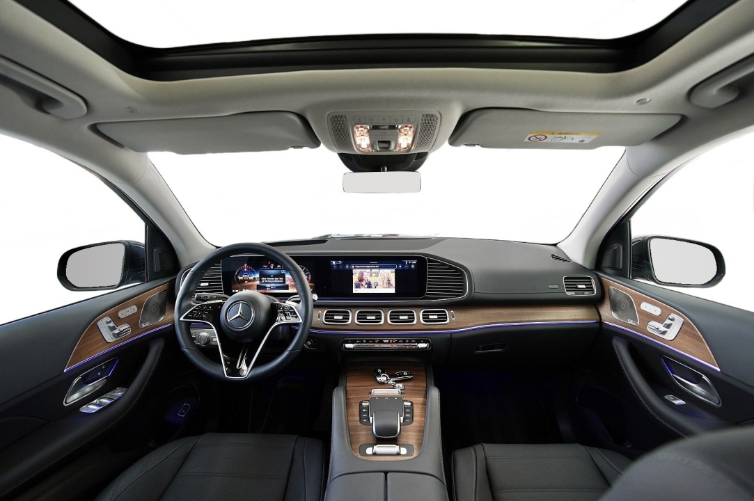 Mercedes-Benz GLS 450 4MATIC - foto 9