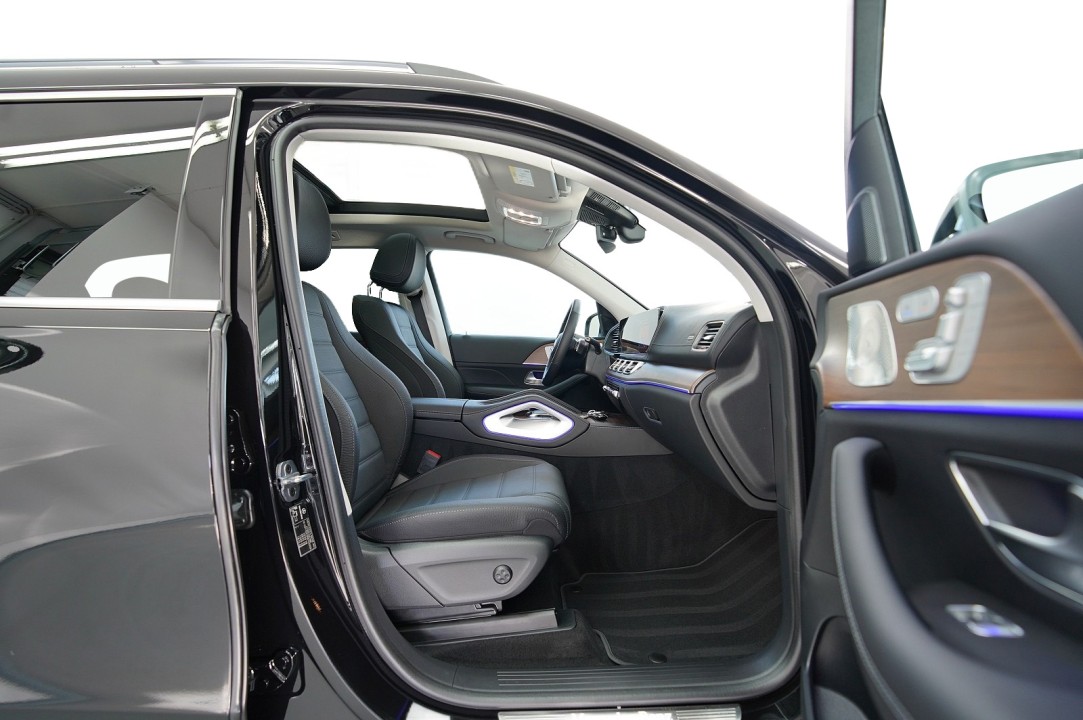 Mercedes-Benz GLS 450 4MATIC - foto 17