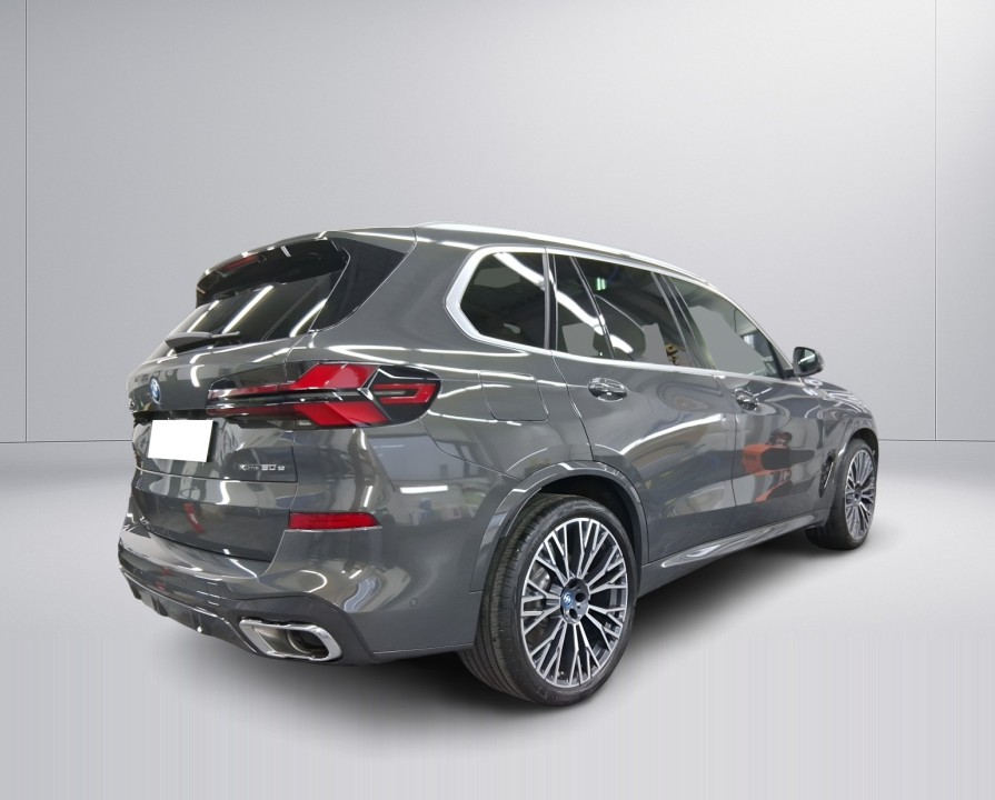 BMW X5 xDrive50e (2)