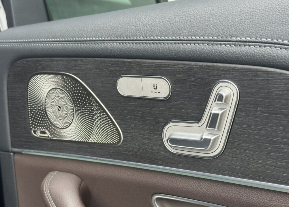 Mercedes-Benz GLS 450 4MATIC - foto 23