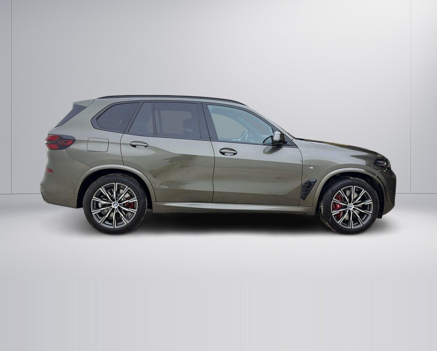 BMW X5 xDrive50e (2)