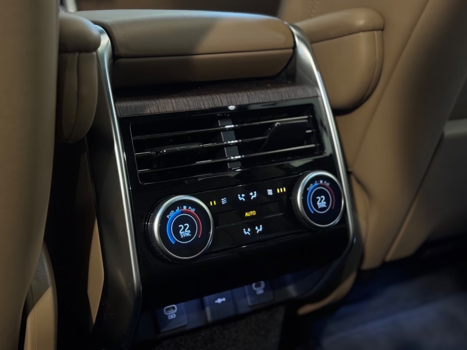 Land Rover Range Rover P440e SE - foto 15