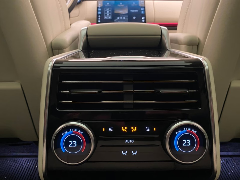 Land Rover Range Rover D350 HSE - foto 14