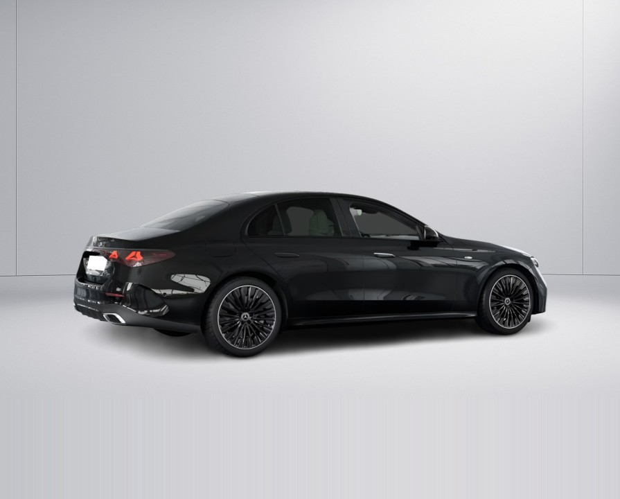 Mercedes-Benz E 300e AMG (4)