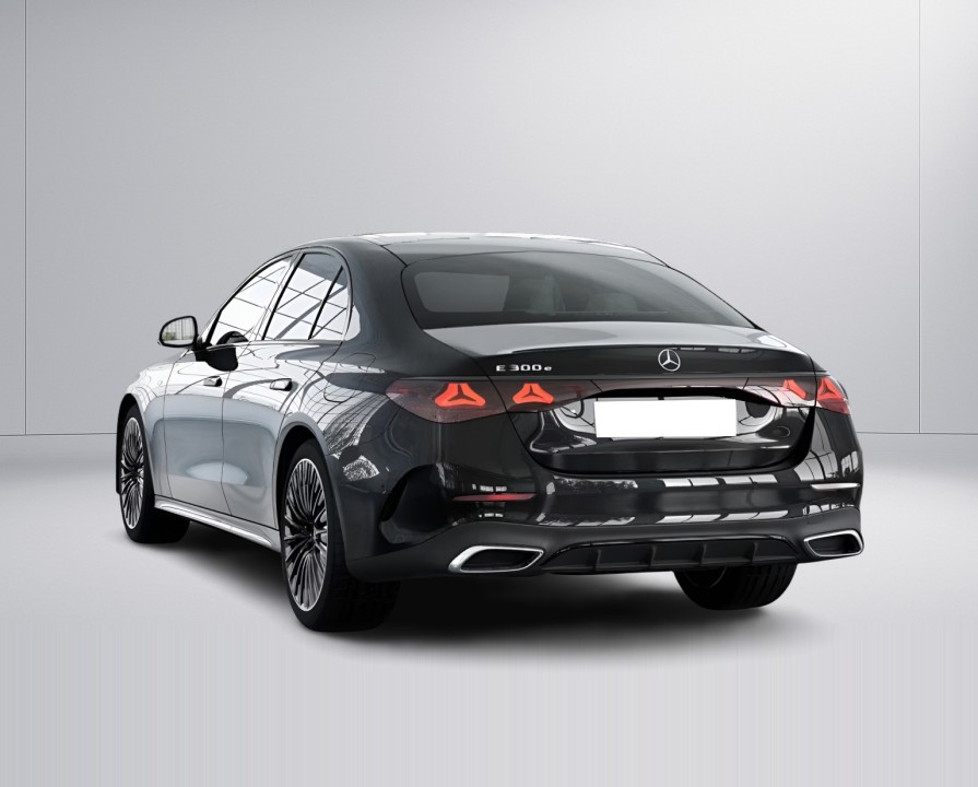 Mercedes-Benz E 300e AMG - foto 7