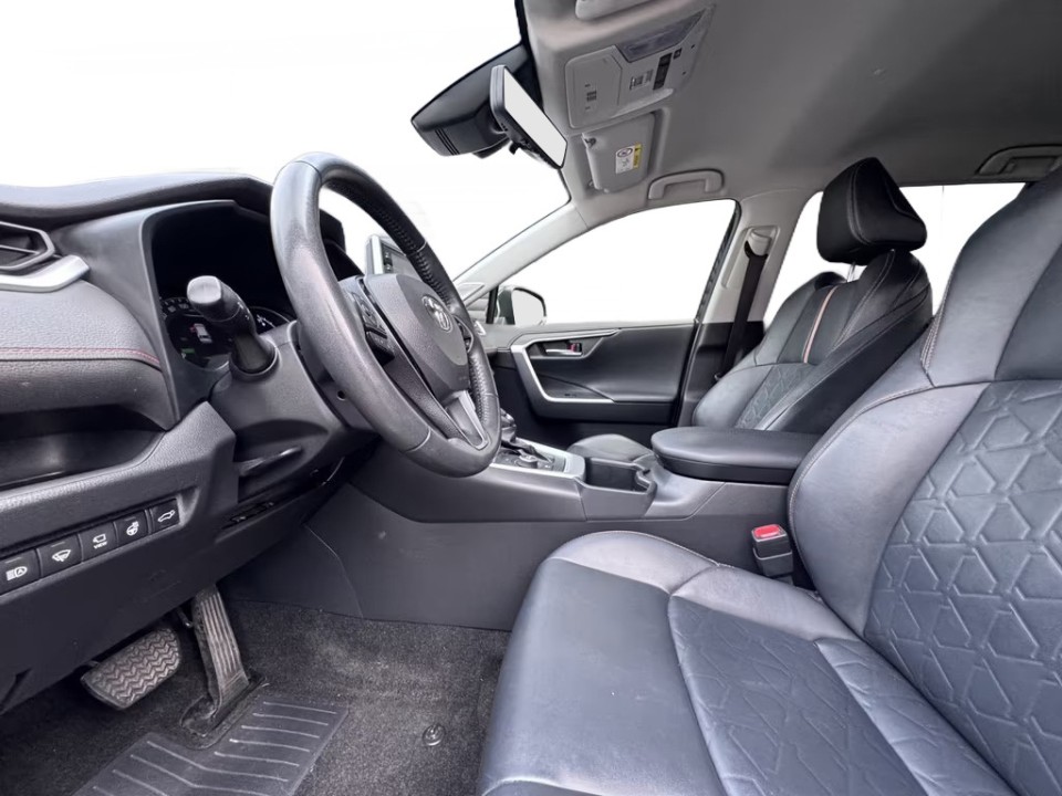 Toyota RAV4 - foto 9