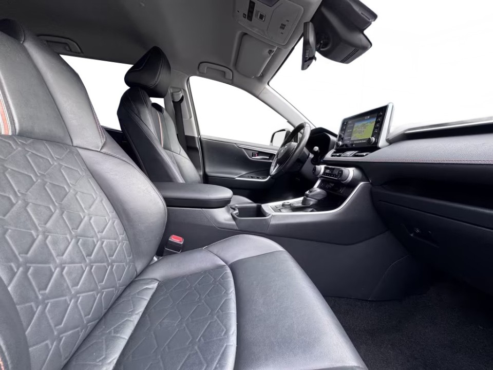 Toyota RAV4 - foto 12