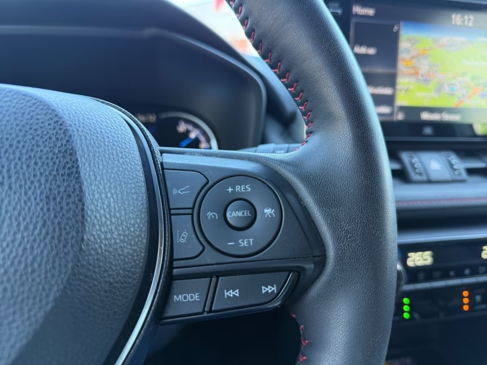 Toyota RAV4 - foto 17