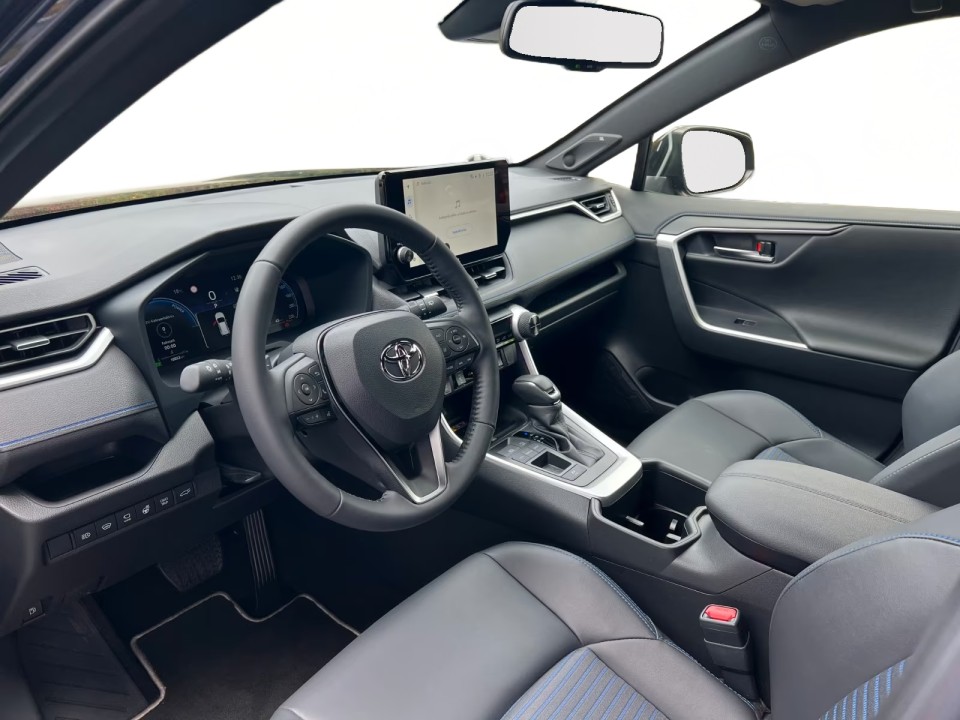 Toyota RAV4 - foto 11