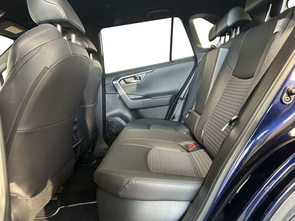 Toyota RAV4 - foto 10