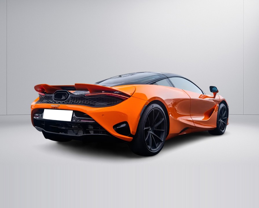 McLaren 750S Coupe (3)