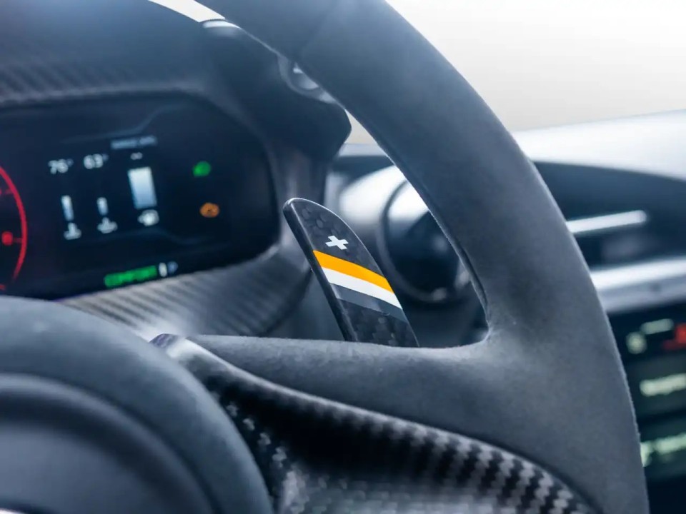 McLaren 750S Coupe - foto 12