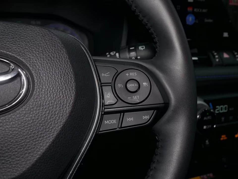 Toyota RAV4 - foto 12