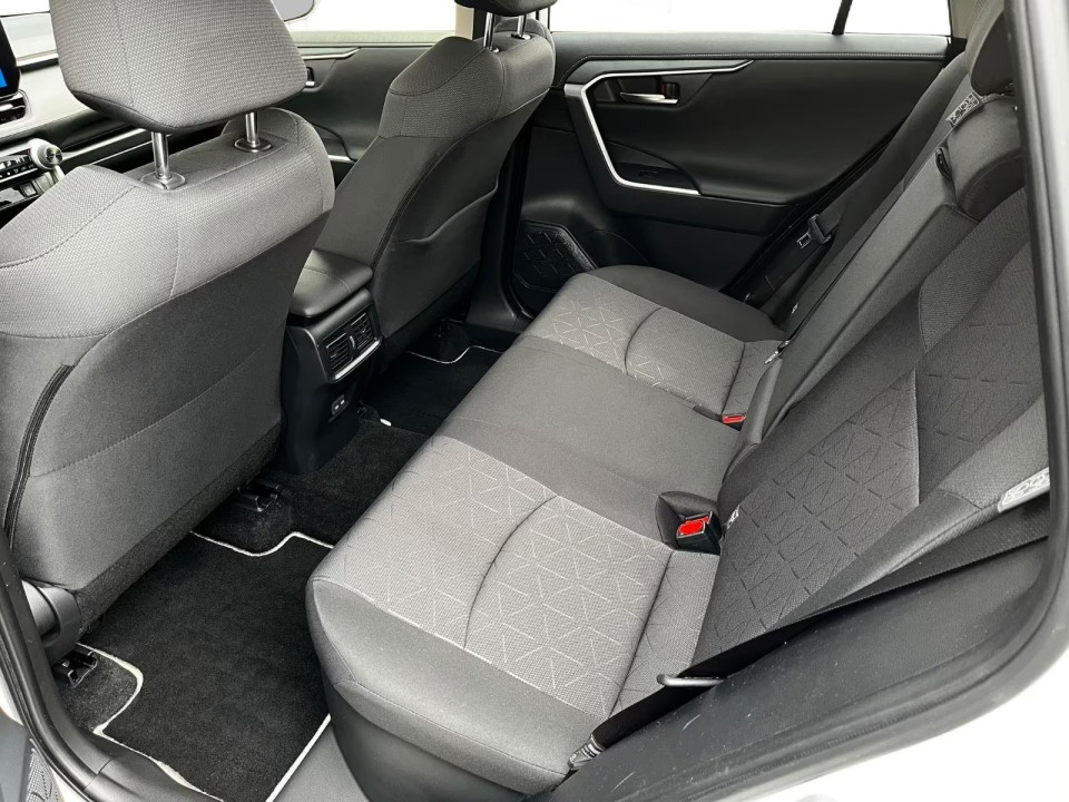 Toyota RAV4 - foto 8