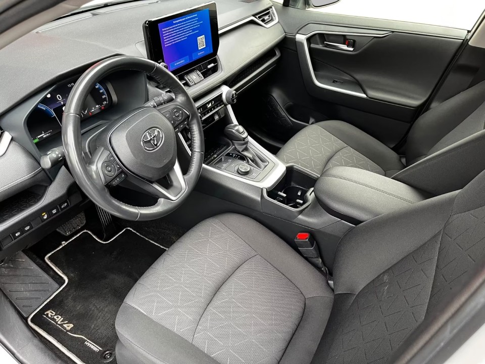 Toyota RAV4 - foto 7