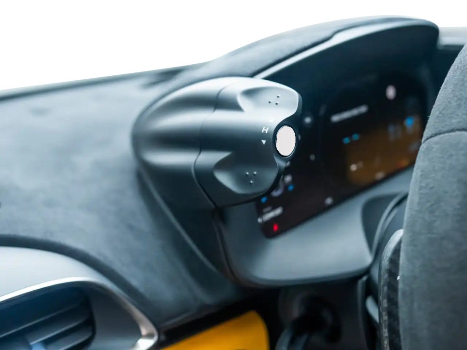 McLaren Artura Spider - foto 23