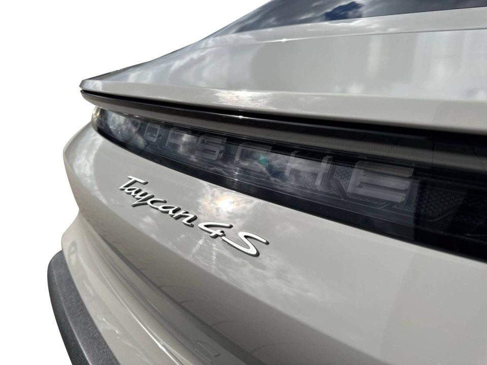 Porsche Taycan 4S - foto 23