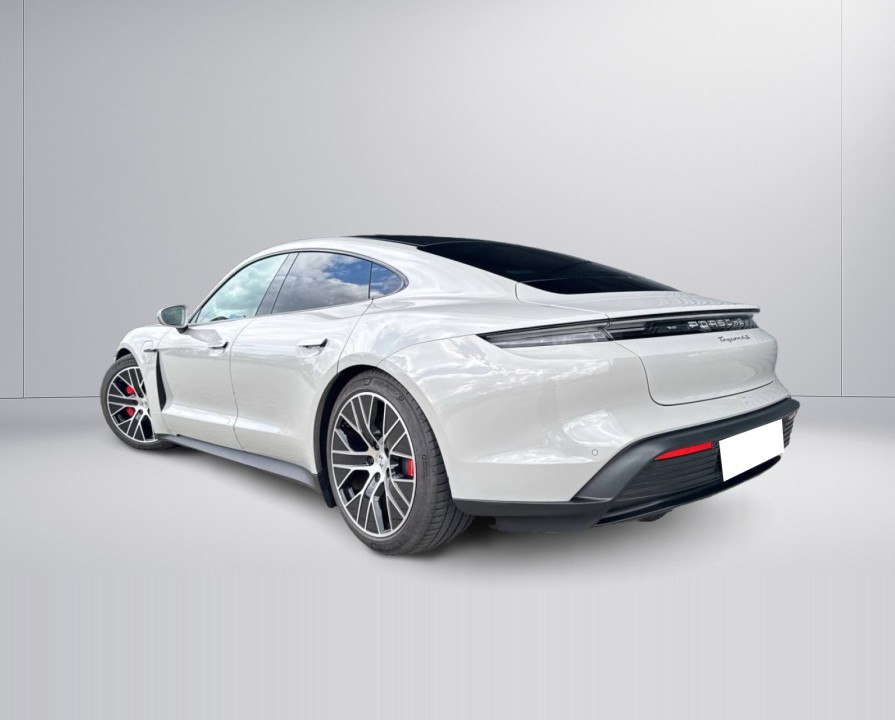 Porsche Taycan 4S (3)
